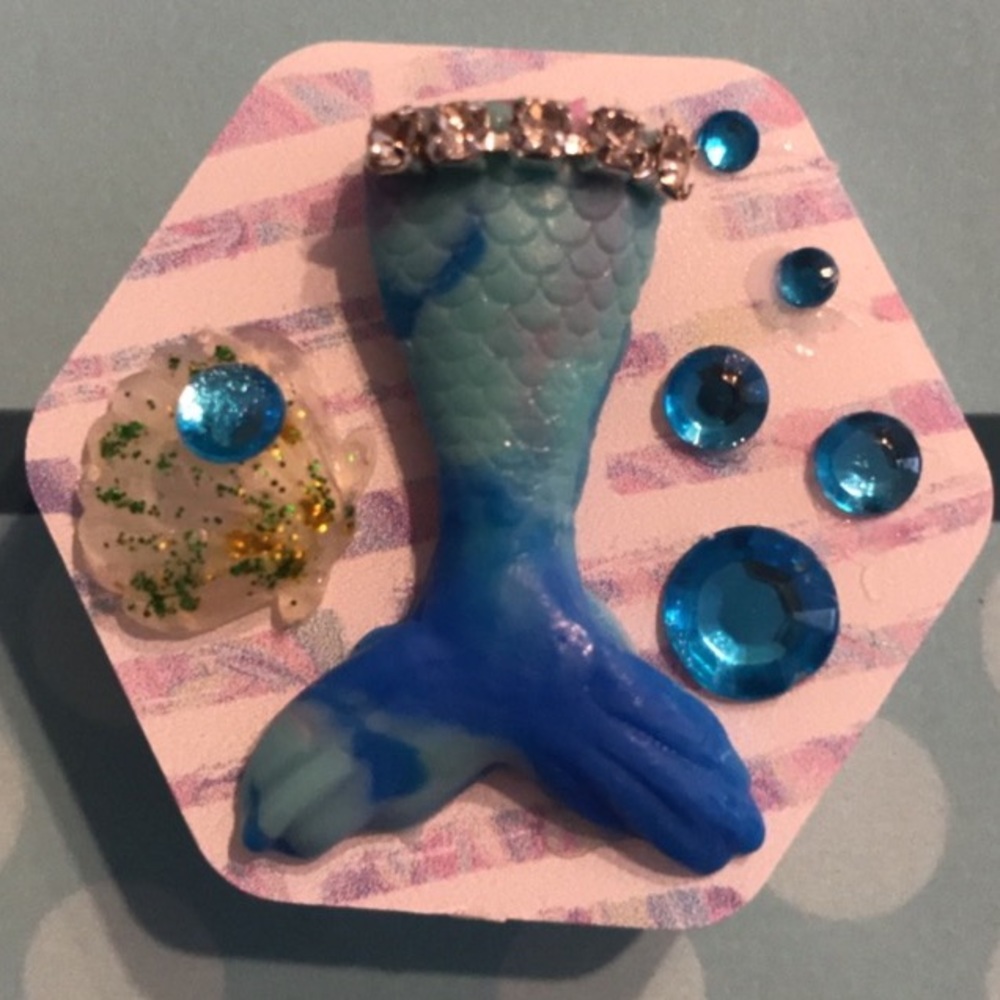 Blue resin mermaid 🧜‍♀️ Phone grip